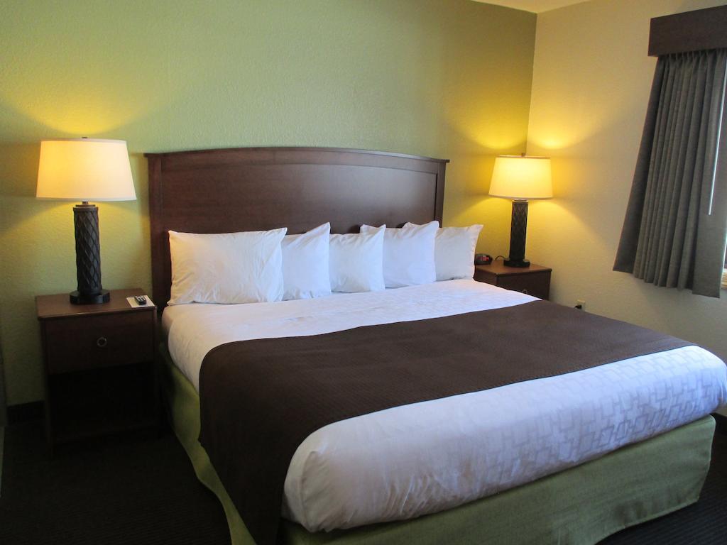 Cobblestone Hotel & Suites - วิสคอนซิน แรพิดส์ ภายนอก รูปภาพ